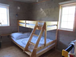Ground-floor bedroom (right)
